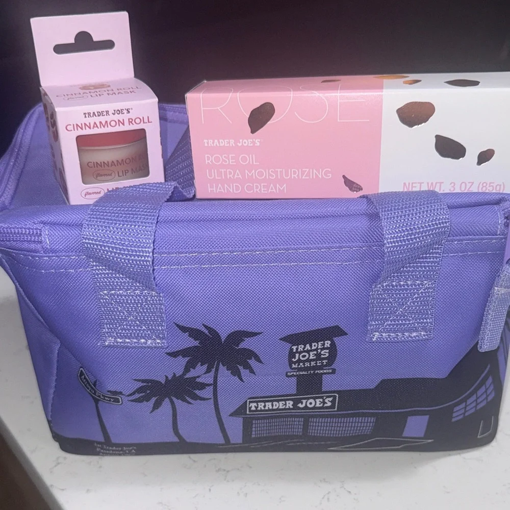 Trader Joe's Bundle - Purple Mini Insulated Lunch Bag with Hand Cream & Lip Mask - Picture 4 of 9